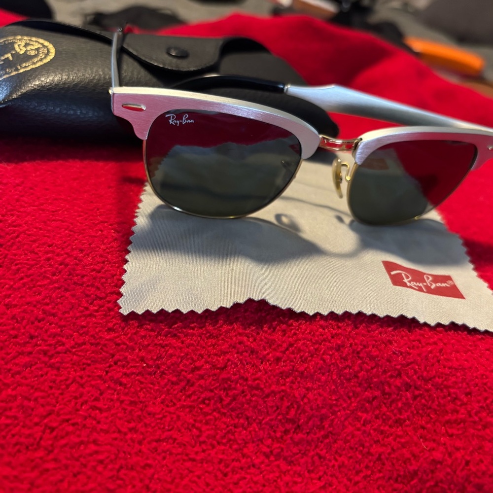 Ray-Ban Classic Silver Frame Sunglasses